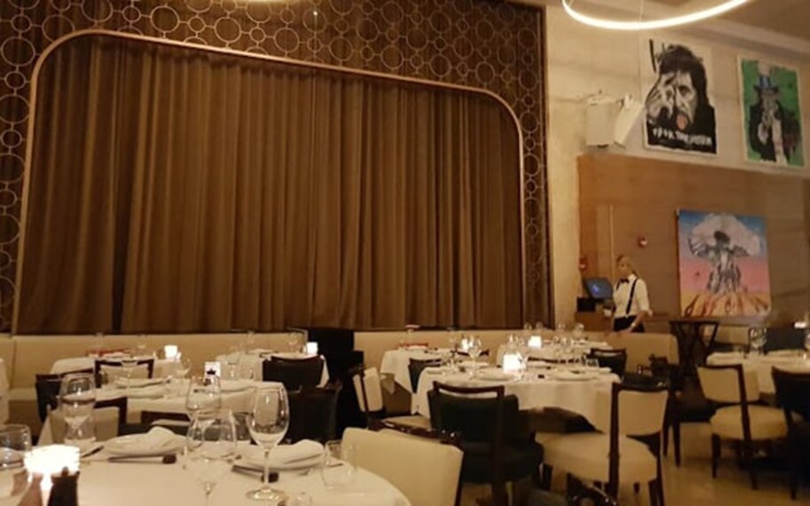 Dubai Billionaire Mansion Landscape Image